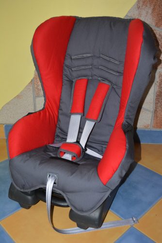 Römer King Quickfix 9-18kg üléshuzat garnitúra szürke - piros betét