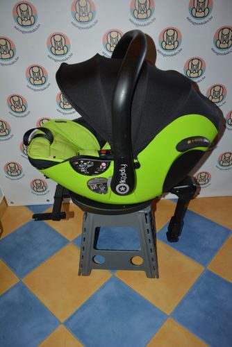 KIDDY Evoluna i-size 2 " Spring Green" + Isofix bázistalp 40-83cm HIBÁTLAN + ÚJ Nyári huzat