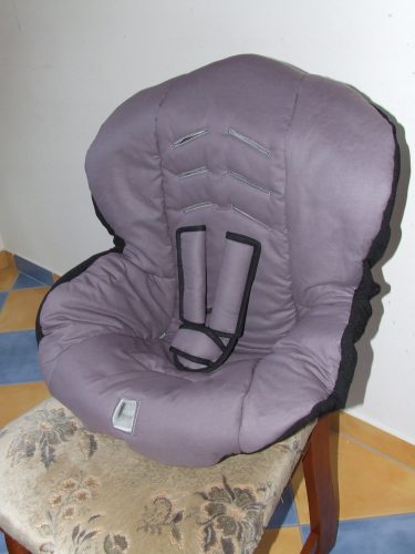 Römer King TS 9-18kg üléshuzat garnitúra szürke - fekete külső