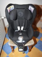 HIBÁTLAN Cybex Sirona Z Plus 45–105cm Platinum without Base Deep Black reboard gyerekülés+ bekötőtalp