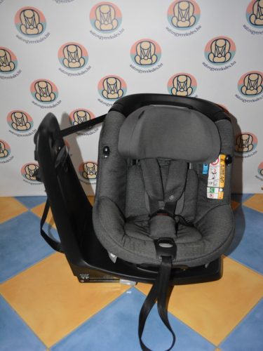 ÚJSZERŰ Maxi Cosi AxissFix ISOFIX 61-105cm "Nomad black" reboard gyerekülés 