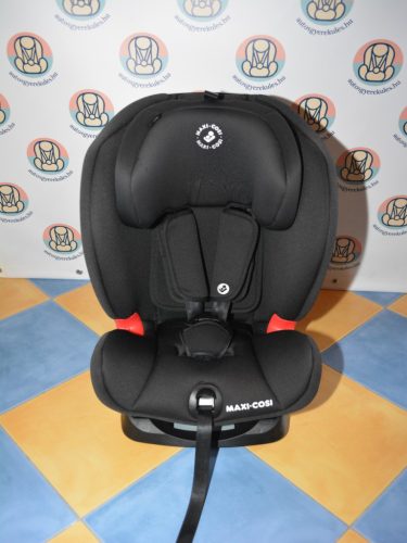 GYÖNYÖRŰ Maxi-Cosi Titan "Basic Black" isofix 9-36kg gyerekülés