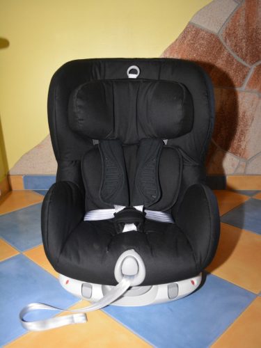 Römer Trifix isofix 9-18kg üléshuzat garnitúra fekete