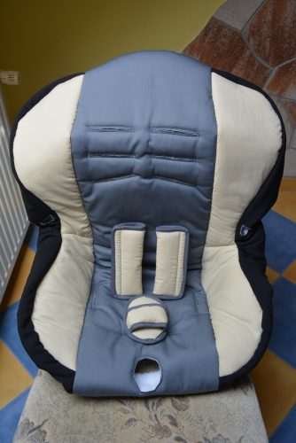 Maxi Cosi Priori SPS 9-18kg üléshuzat garnitúra szürke - drapp - fekete