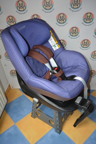 Maxi-Cosi 2wayPearl isofix 67-105cm GYÖNYÖRŰ reboard gyerekülés + Maxi-Cosi 2wayFix Base rögzítőtalp+extrák