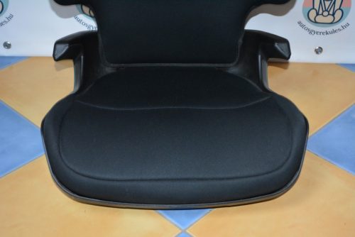 Britax Römer Kidfix M i-Size "Cosmos Black" 100-150 cm HIBÁTLAN 2024-es gyerekülés 4-12 év