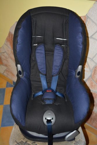 Maxi Cosi Priori XP 9-18kg üléshuzat garnitúra fekete - sötétkék betét