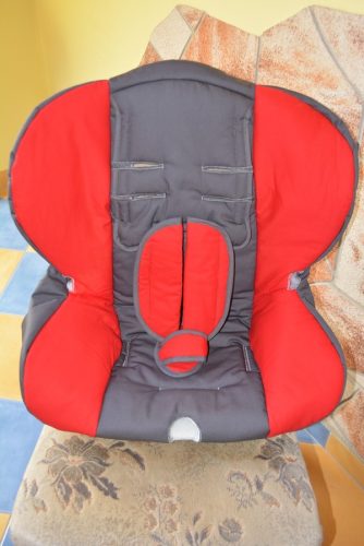 Maxi Cosi Priorifix Isofix 9-18kg üléshuzat garnitúra szürke - piros betét
