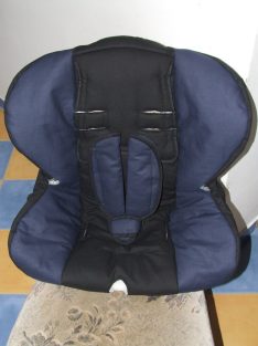   Maxi Cosi Priorifix Isofix 9-18kg üléshuzat garnitúra  fekete - sötétkék betét