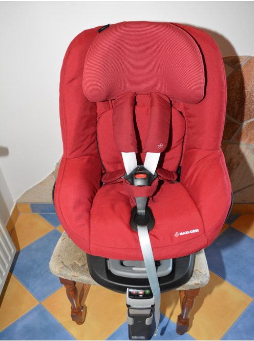 HIBÁTLAN Maxi Cosi Pearl 9-18kg gyerekülés + FamilyFix rögzítőtalp