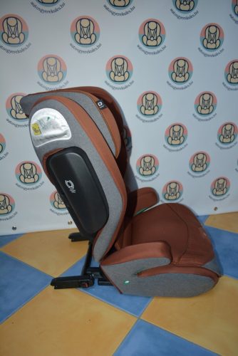 Joie Signature i-Traver isofix 100-150cm GYÖNYÖRŰ gyerekülés