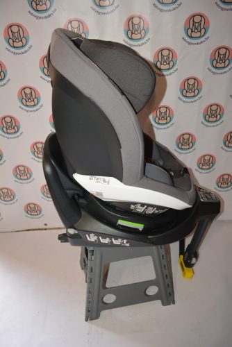 BeSafe iZi Turn 61-105cm Premium Car "Interior Black" GYÖNYÖRŰ FORGATHATÓ reboard gyerekülés 3 hó-4 év