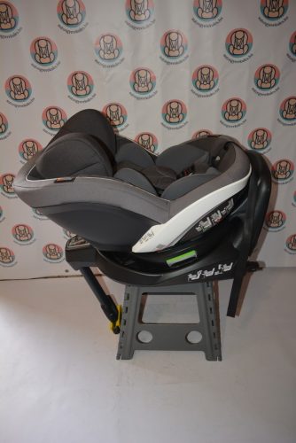 BeSafe iZi Turn 61-105cm Premium Car "Interior Black" GYÖNYÖRŰ FORGATHATÓ reboard gyerekülés 3 hó-4 év