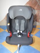 HIBÁTLAN BRITAX RÖMER ADVANSAFIX IV M 9-36kg gyerekülés