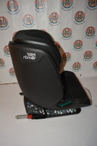 Britax Römer Advansafix M i-Size isofix 76-150cm "Cosmos Black" HIBÁTLAN gyerekülés