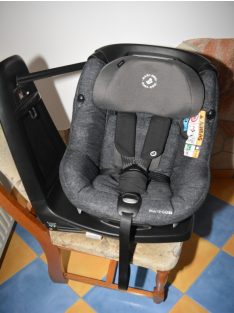   GYÖNYÖRŰ Maxi Cosi AxissFix ISOFIX 61-105cm reboard gyerekülés (1.)