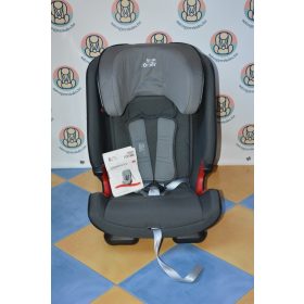   Britax Römer Advansafix IV M "Storm Grey" 9-36kg gyerekülés