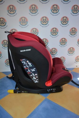 Maxi-Cosi Titan "Basic Red" 9-36kg ÚJSZERŰ gyerekülés