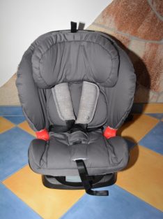    Maxi Cosi Titán 9-36kg dönthető, isofixes újszerű gyerekülés