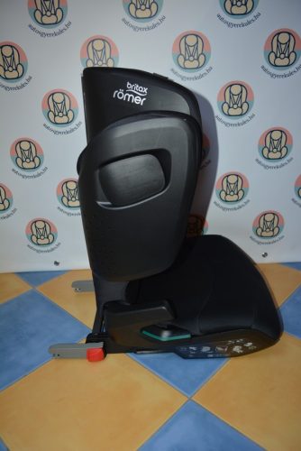 Britax Römer Kidfix M i-Size "Space Black" 100-150 cm HIBÁTLAN 2025-ös gyerekülés 4-12 év