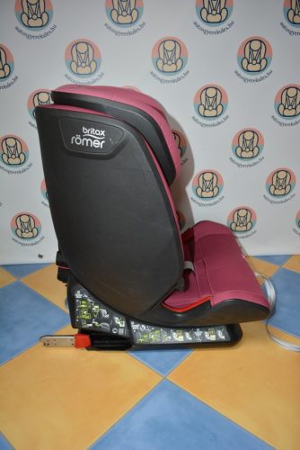 Britax Römer Advansafix IV M "Wine Rose" 9-36kg GYÖNYÖRŰ gyerekülés 