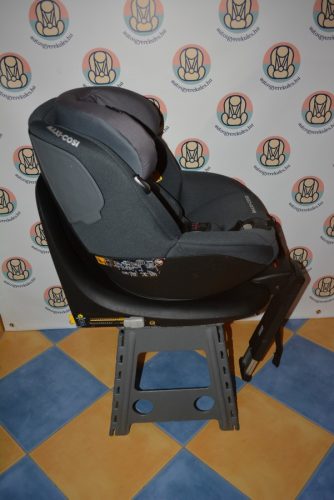 Maxi-Cosi Mica UP 61-105cm "Authentic Graphite" GYÖNYÖRŰ gyerekülés 