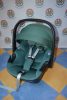 Maxi Cosi Pebble 360 "Essential Green" I-Size GYÖNYÖRŰ babahordozó 40-82 cm (isofix talp nélkül)