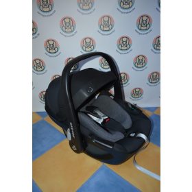   Maxi Cosi Pebble 360 "Essential Black" I-Size GYÖNYÖRŰ babahordozó 40-82 cm (isofix talp nélkül)